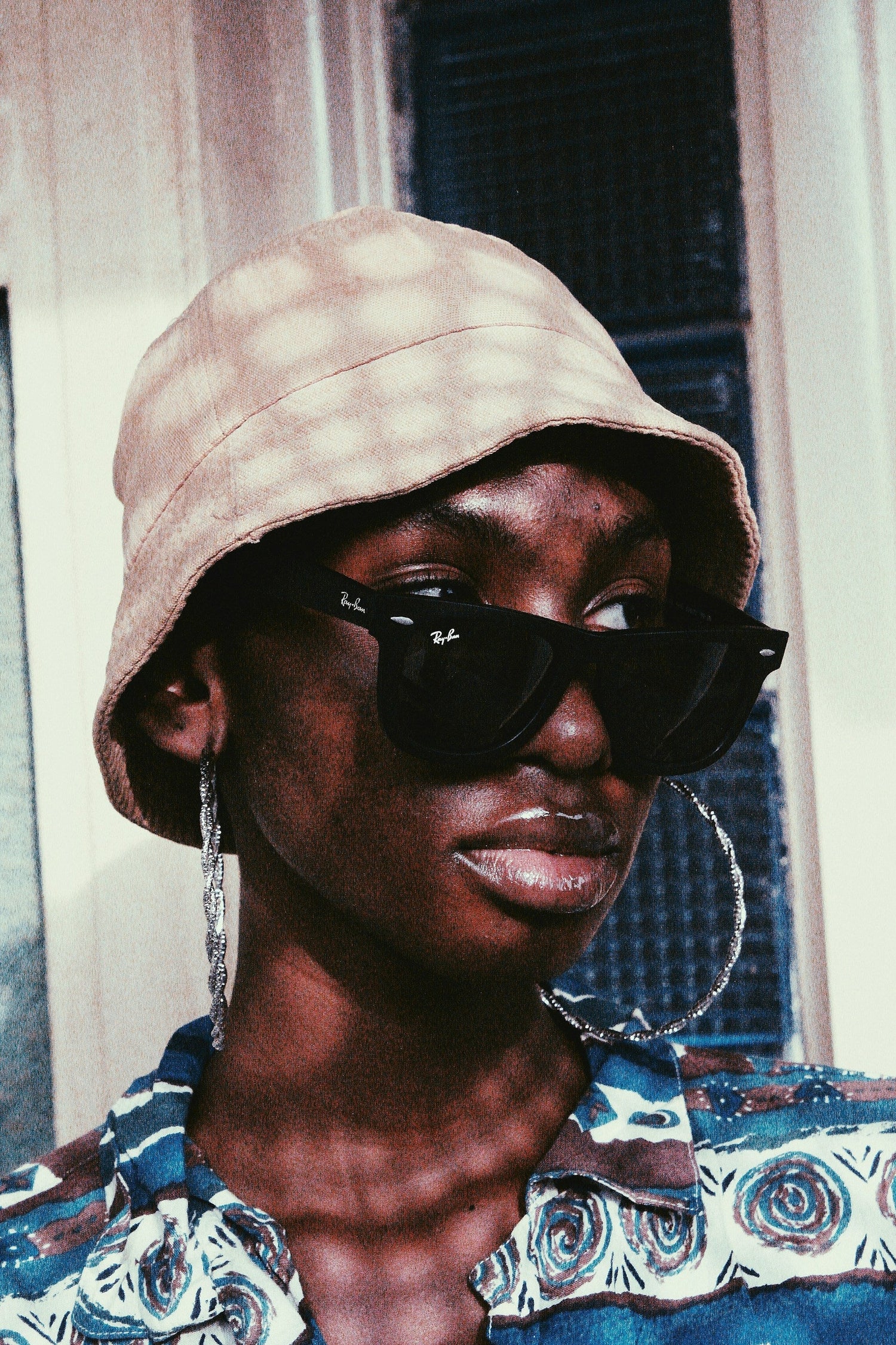 RAY-BAN
