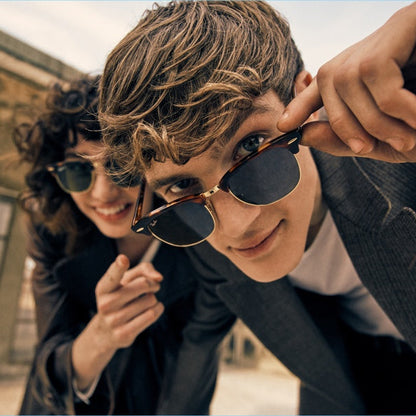 RAY-BAN SUNGLASSES - GIFT CARD (2)